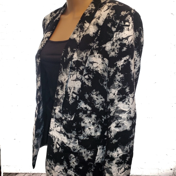 Rachel Roy Black Marblized Print Open Front Blazer - Picture 6 of 8
